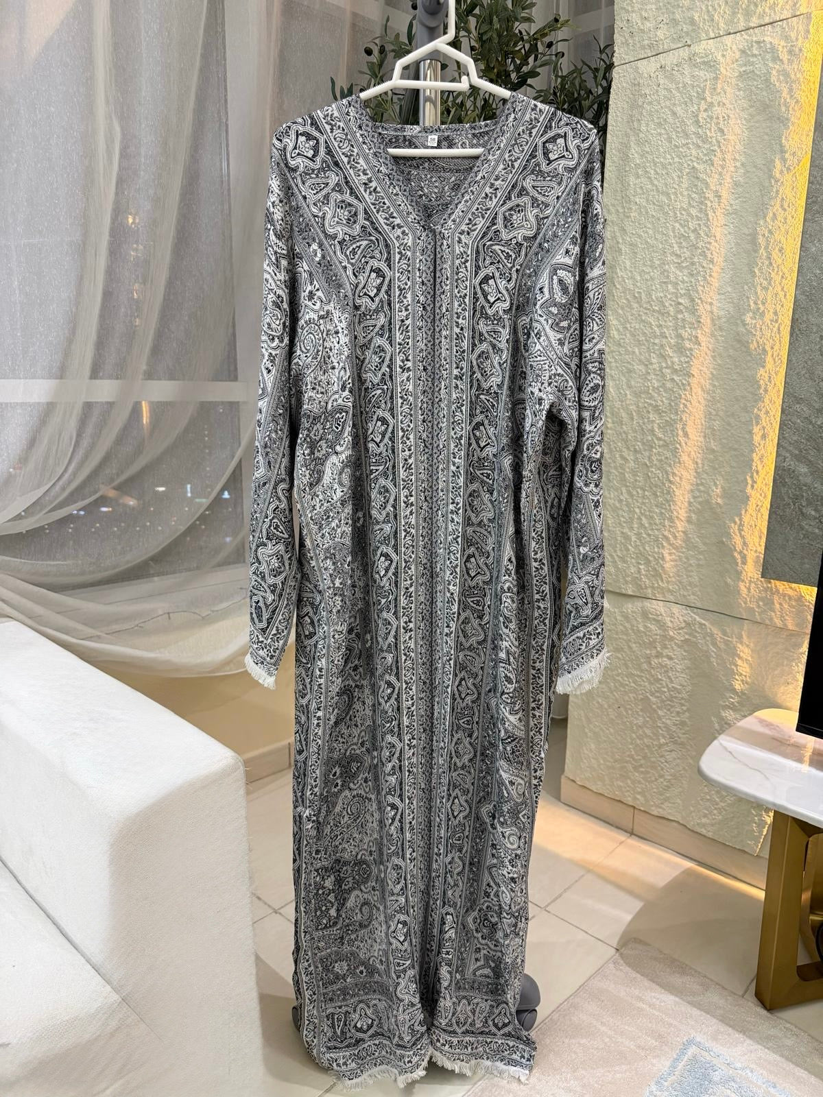 Pashmina Abaya Set - Monochrome Black & White